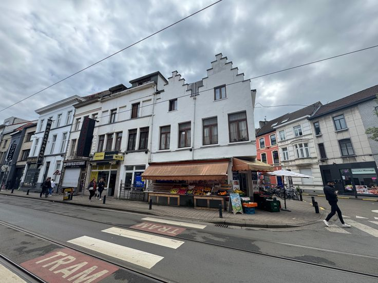 Opbrengsteigendom te koop - 2 handelspanden &amp; 5 appartementen - Toplocatie Sleepstraat, Gent - foto 2