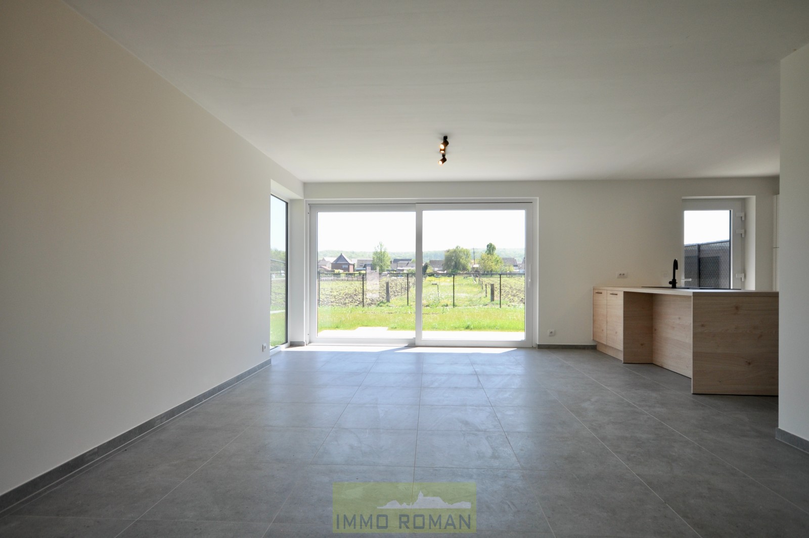 Rustig gelegen instapklare woning te Kluisbergen, deelgemeente Ruien - foto 3