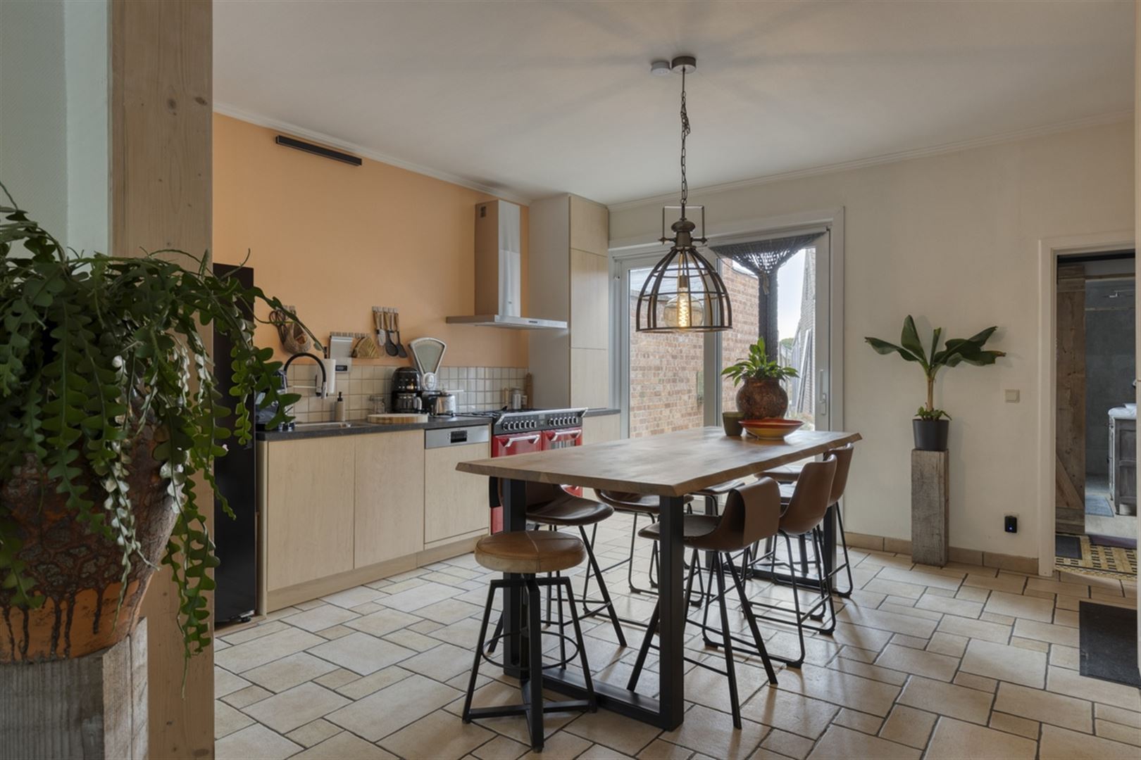 RUIME WONING MET 3 SLKS, 2 BADK & TOEGANKELIJK VIA TUIN !!! - foto 2