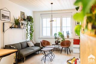 [[ DIT PAND NEEMT DEEL AAN DE ERA OPEN HUIZEN DAG OP 6/12 VAN 13:00 TOT 14:00 ]]Ben je op zoek naar een vernieuwde woning in hartje Aalst met 4...