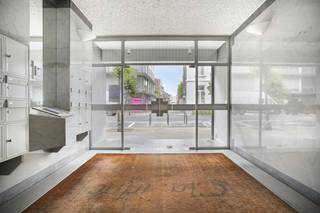 Wonen in een energiezuinig en lichtrijk appartement in het centrum van Kortrijk? Dan is dit appartement absoluut de moeite waard om te...