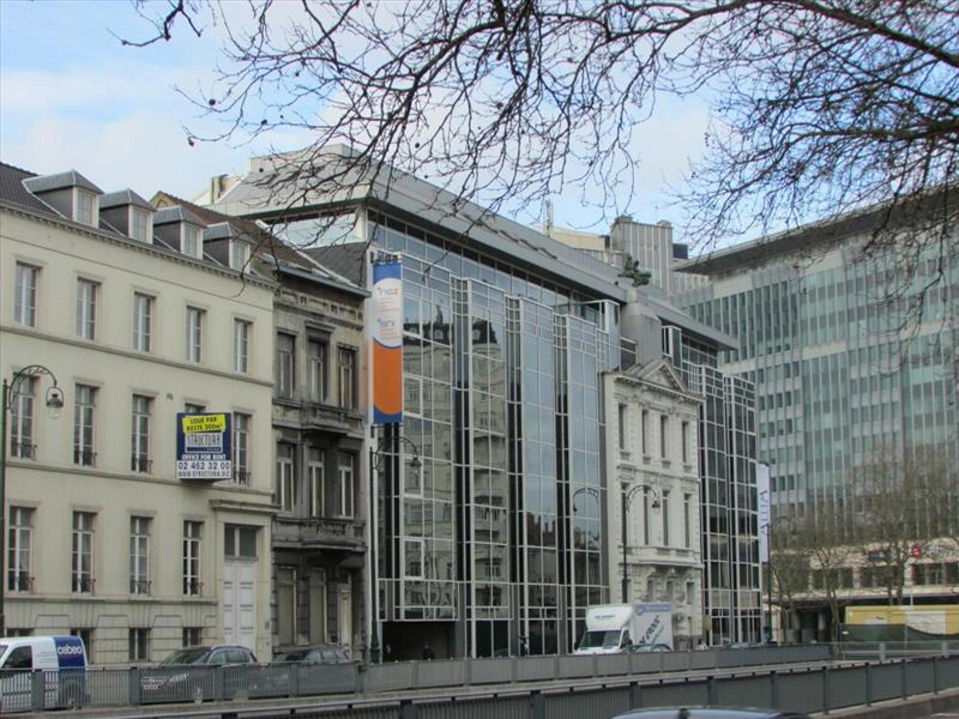 Commercieel te huur in Brussel - foto 2