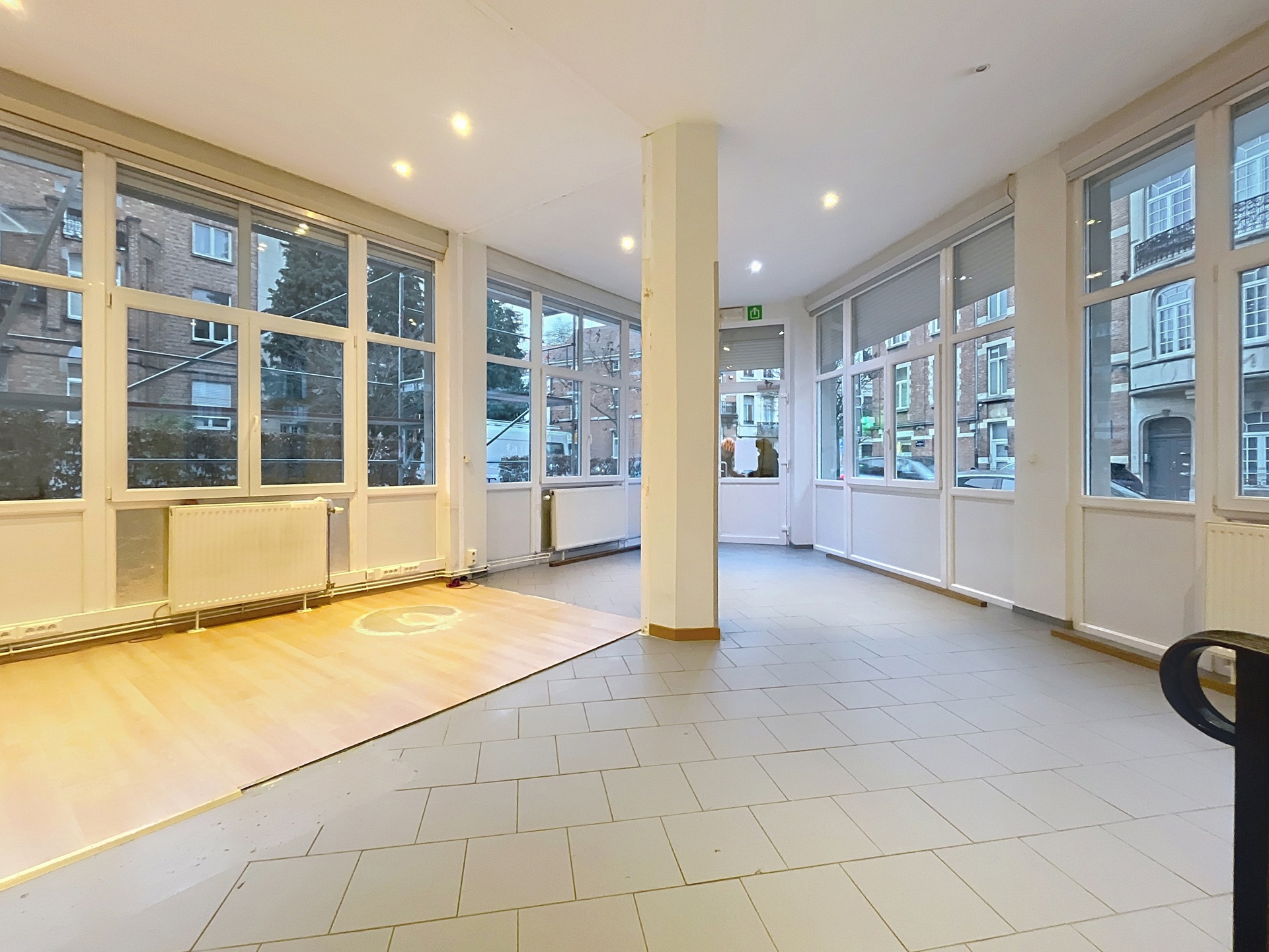 Kantoren te huur 82 tot 185 m² met goede zichtbaarheid - foto 4