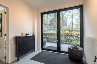 Ruim duplexappartement nabij het centrum van Hoogstraten!Dit hoogwaardig afgewerkt duplexappartement bevindt zich op wandelafstand van het centrum...