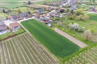 Deze twee mooie bouwgronden bevinden zich in woongebied met landelijk karakter in Kapellen, een deelgemeente van Glabbeek. Ze zijn bestemd voor...