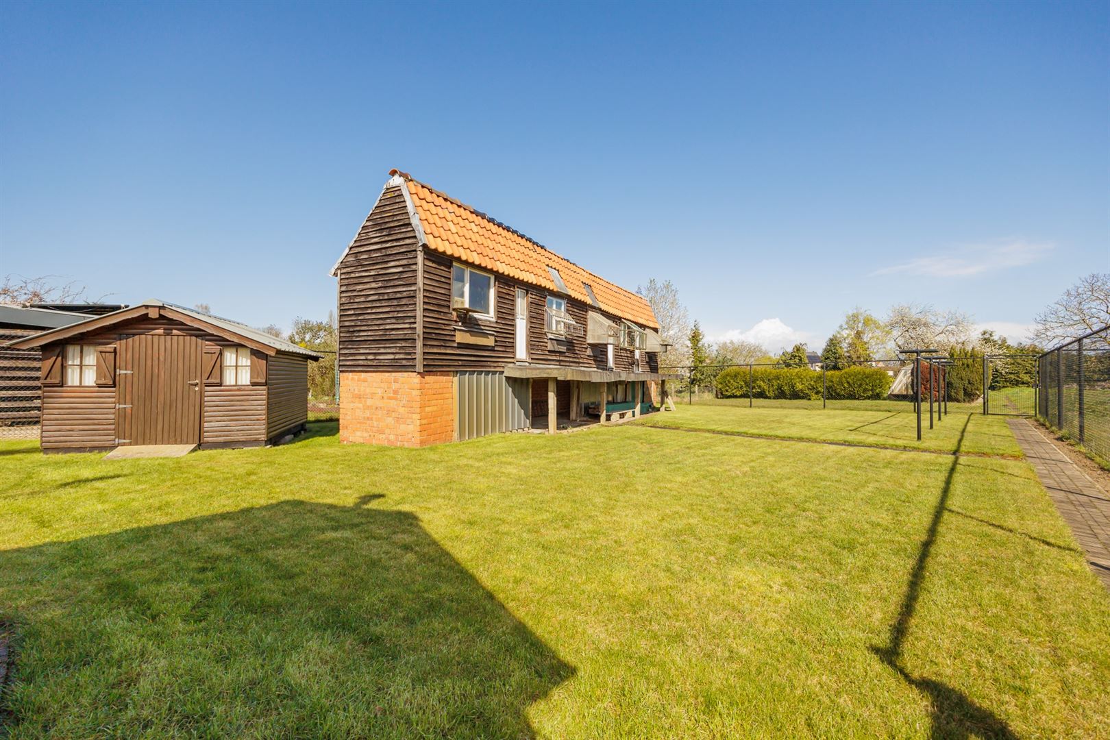 Instapklare woning met garage en tuin! - foto 2