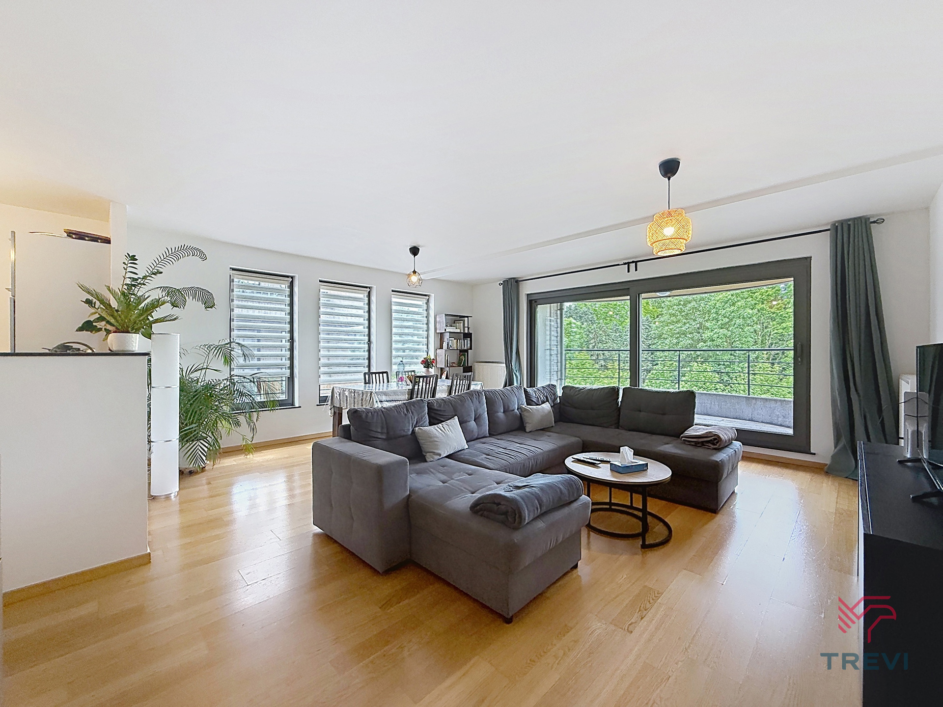 Mooi appartement met 2 slaapkamers en parkeerplaats - foto 1