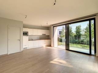 Rustig gelegen hoek appartement (assistentiewoning) van 71,20 m² in de prachtige residentie Baudry te Bornem, vlakbij de watertoren.Deze moderne...