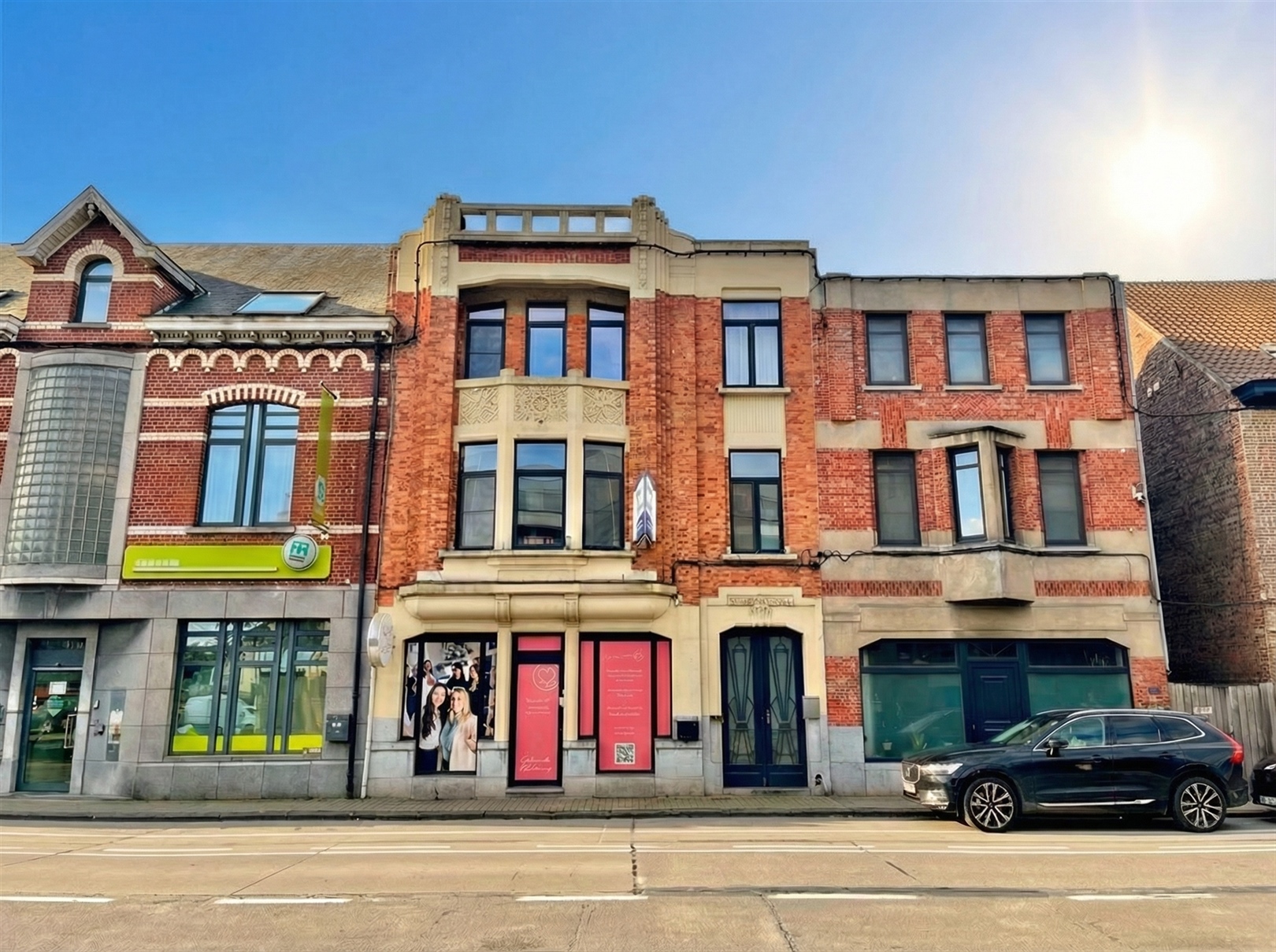 Rez commercial de 232 m² sur 4a 10ca avec grand jardin ! - photo 2