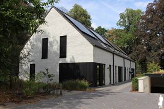 Maison à louer à Malle