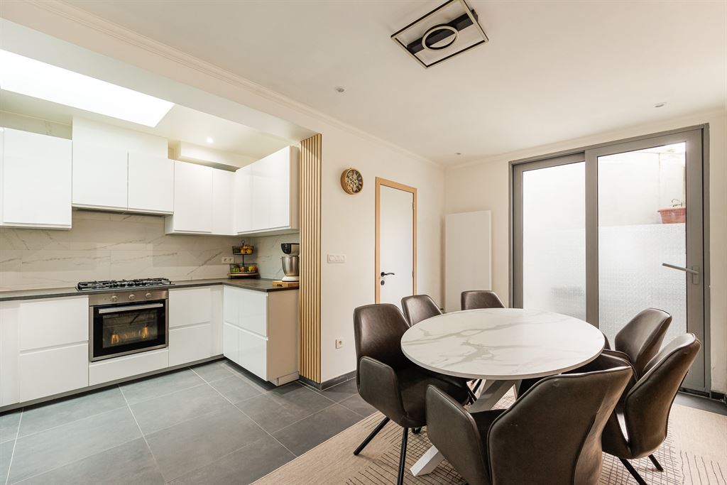 Gerenoveerde woning met 4 slaapkamers aan Krugerpark - foto 4