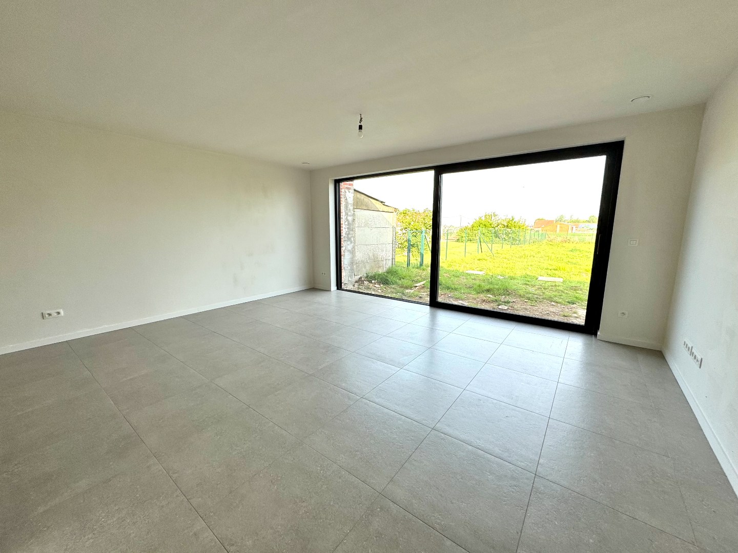 NIEUWBOUW WONING MET 3 SLAAPKAMERS, GARAGE EN TUIN (515m²) - foto 5