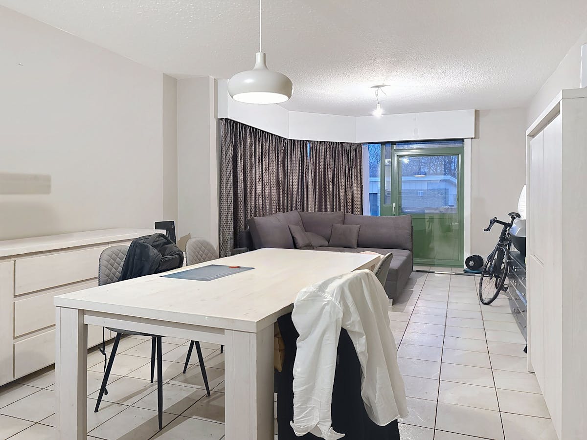 Appartement prêt à emménager avec 2 chambres et terrasse ensoleillée à Torhout. - photo 2