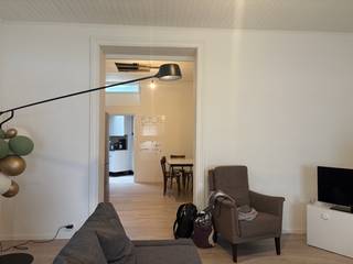 In hartje Tienen vinden we deze energiezuinige woning (EPC B) met 4 slaapkamers en gezellige stadstuin.Indeling: inkomhal met gastentoilet, ruime...