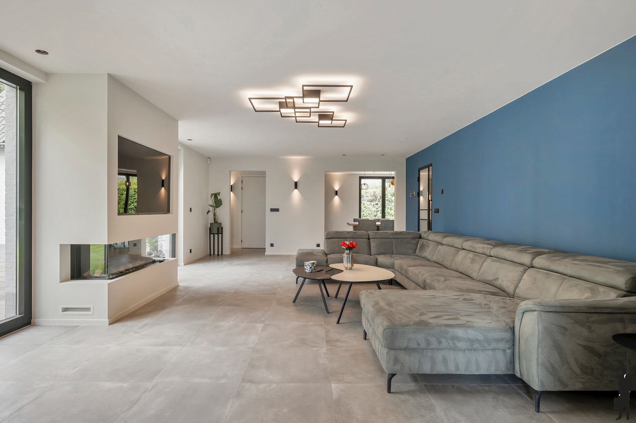 Gerenoveerde villa op 1.900 m² nabij de Nederlandse grens - foto 5