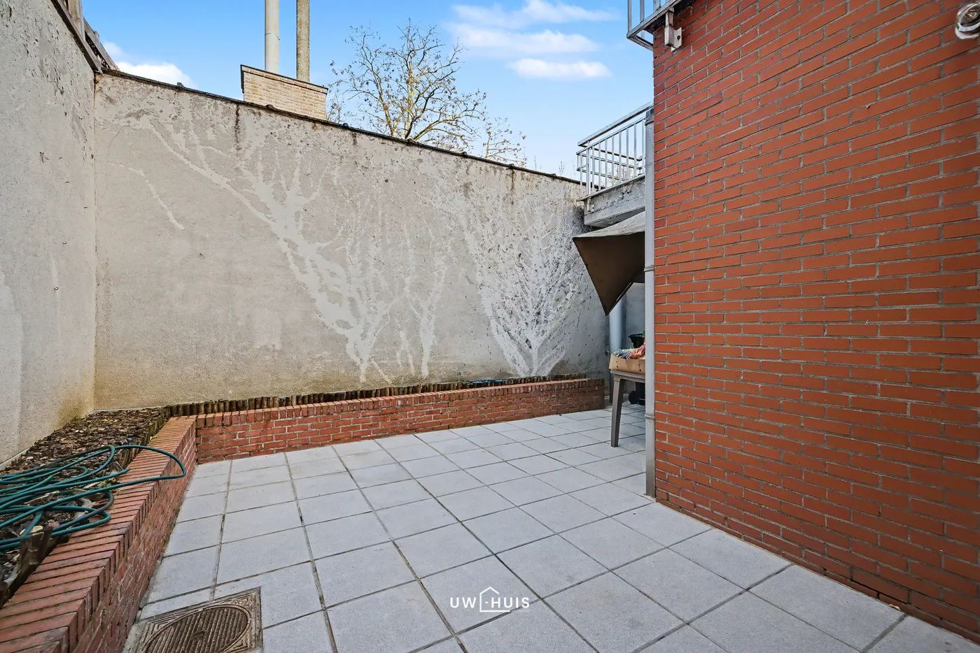 Gerenoveerde woning met 4 slaapkamers en dakterras in centrum Beveren - foto 5