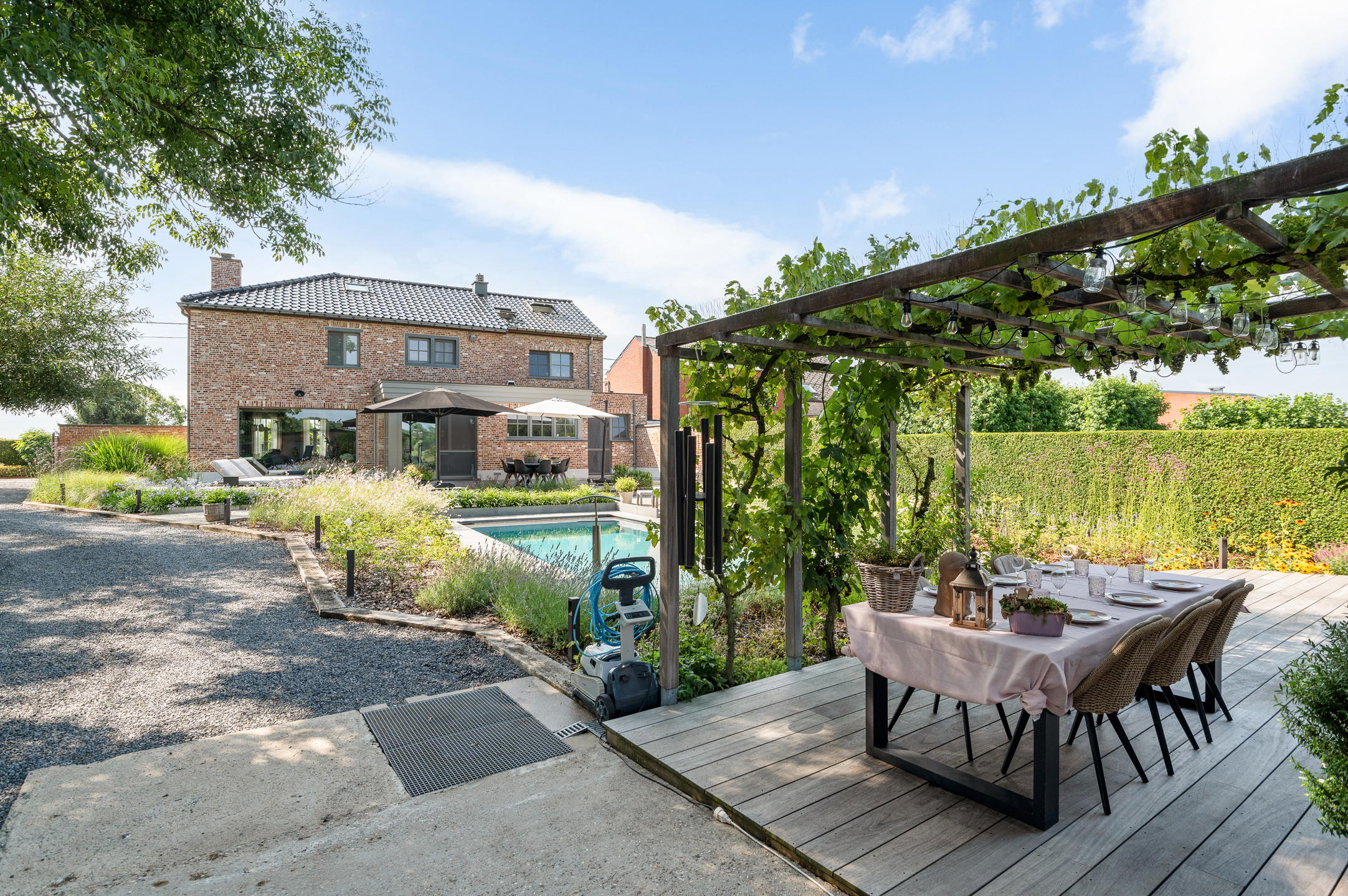 Karaktervolle woning met praktijkruimte op unieke ligging - foto 2