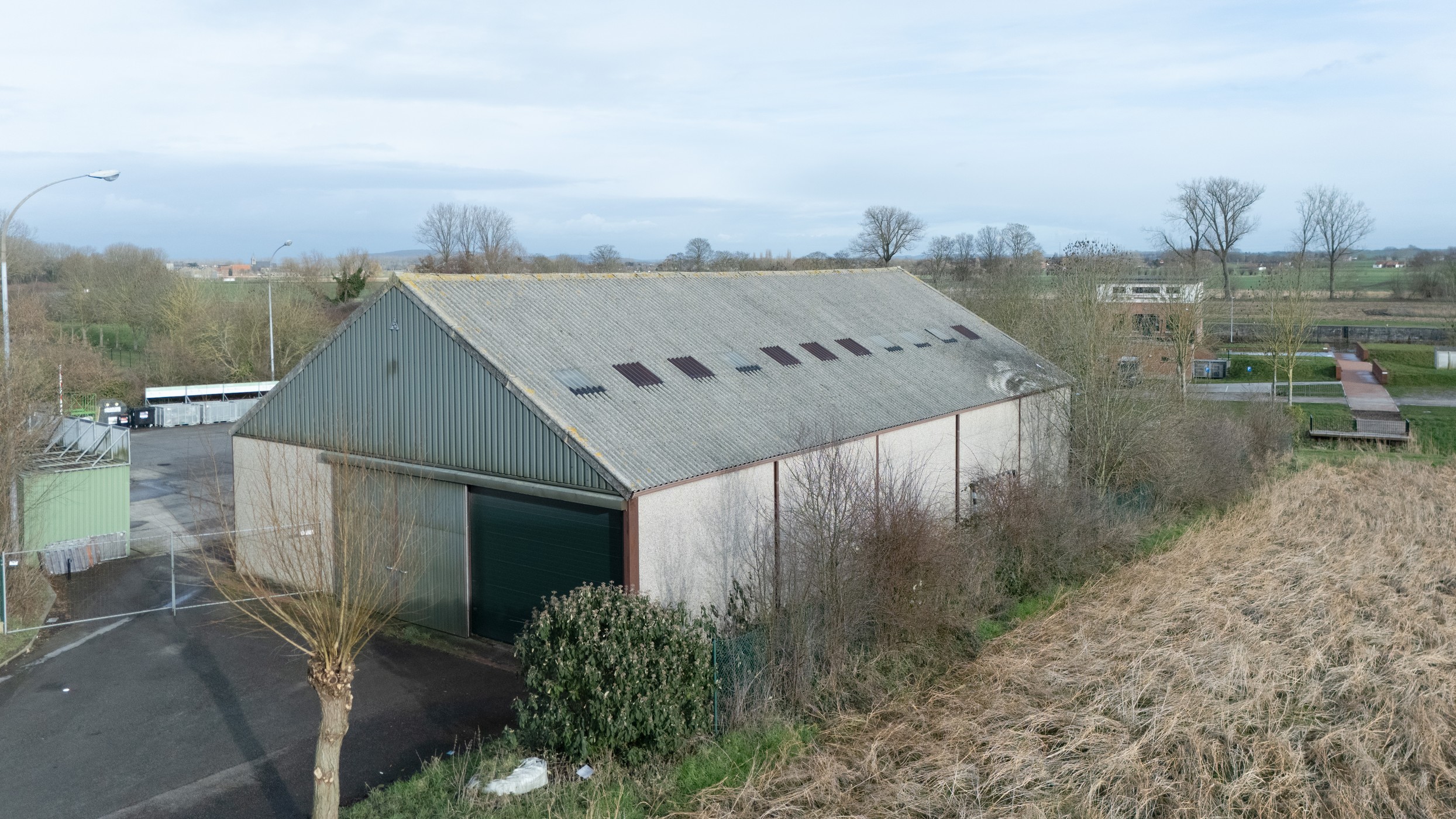 Magazijn van 375m² in Spiere-Helkijn - foto 1