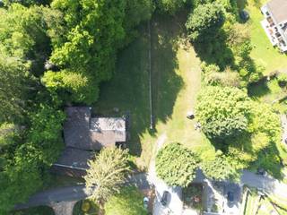 We Invest Huy biedt u dit prachtige bouwperceel aan van ca. 2.300 m², gelegen in een rustige en groene omgeving in Amay, in de nabijheid van...