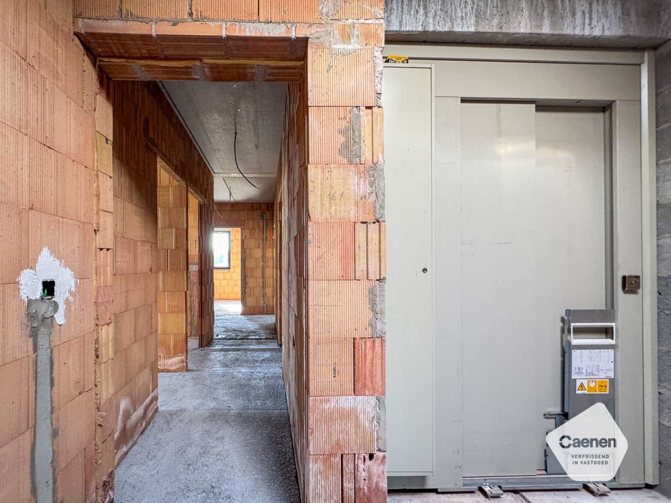 Zeer ruim 2-slaapkamerappartement op de derde verdieping! - foto 5