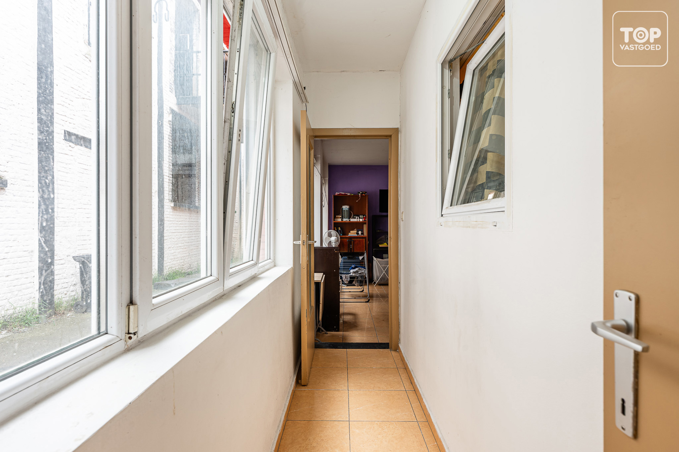 Te renoveren appartement met privé-ingang en tal van mogelijkheden. - foto 5