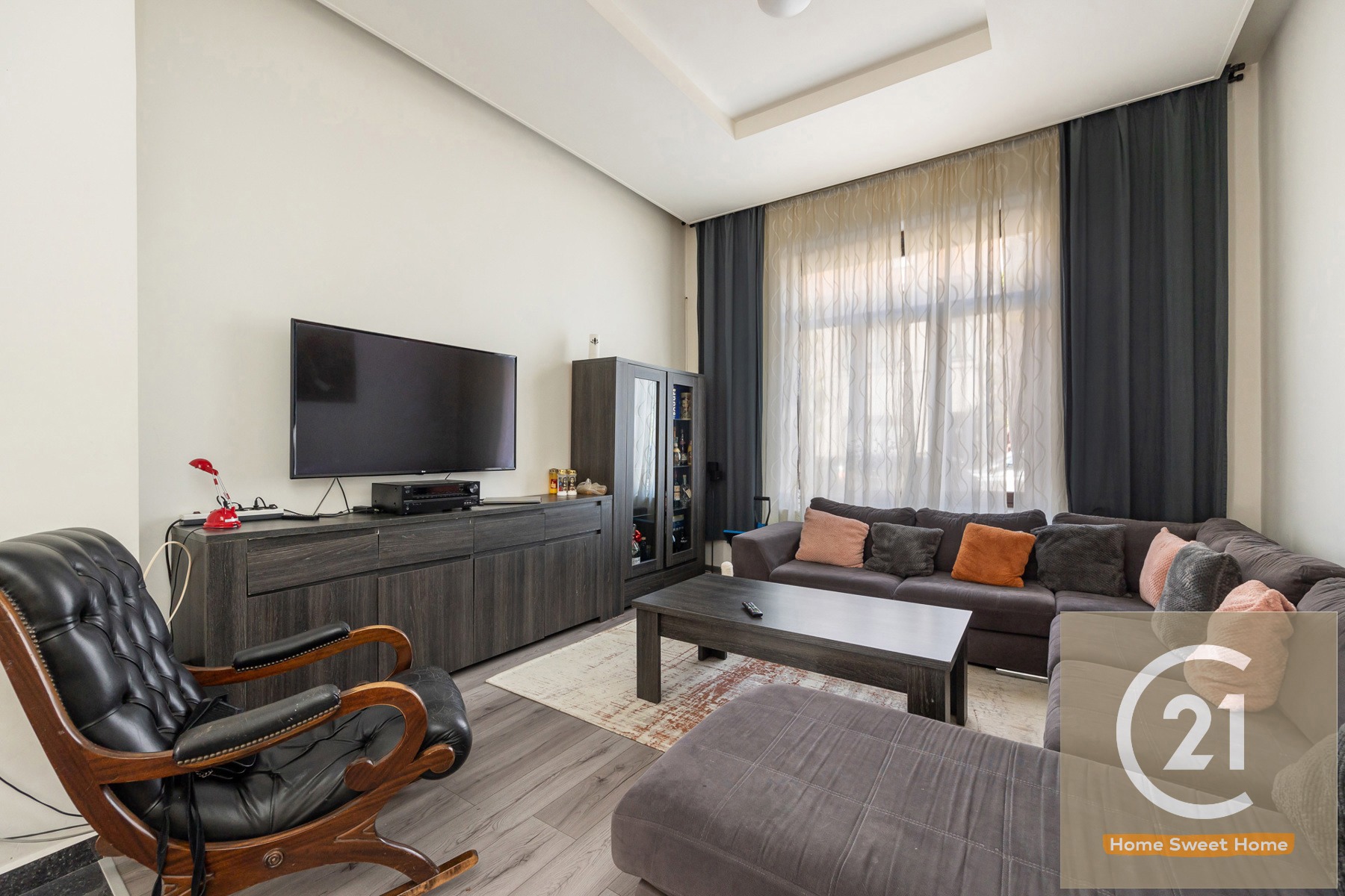 Huis met 4 slaapkamers vlakbij het centrum - foto 2