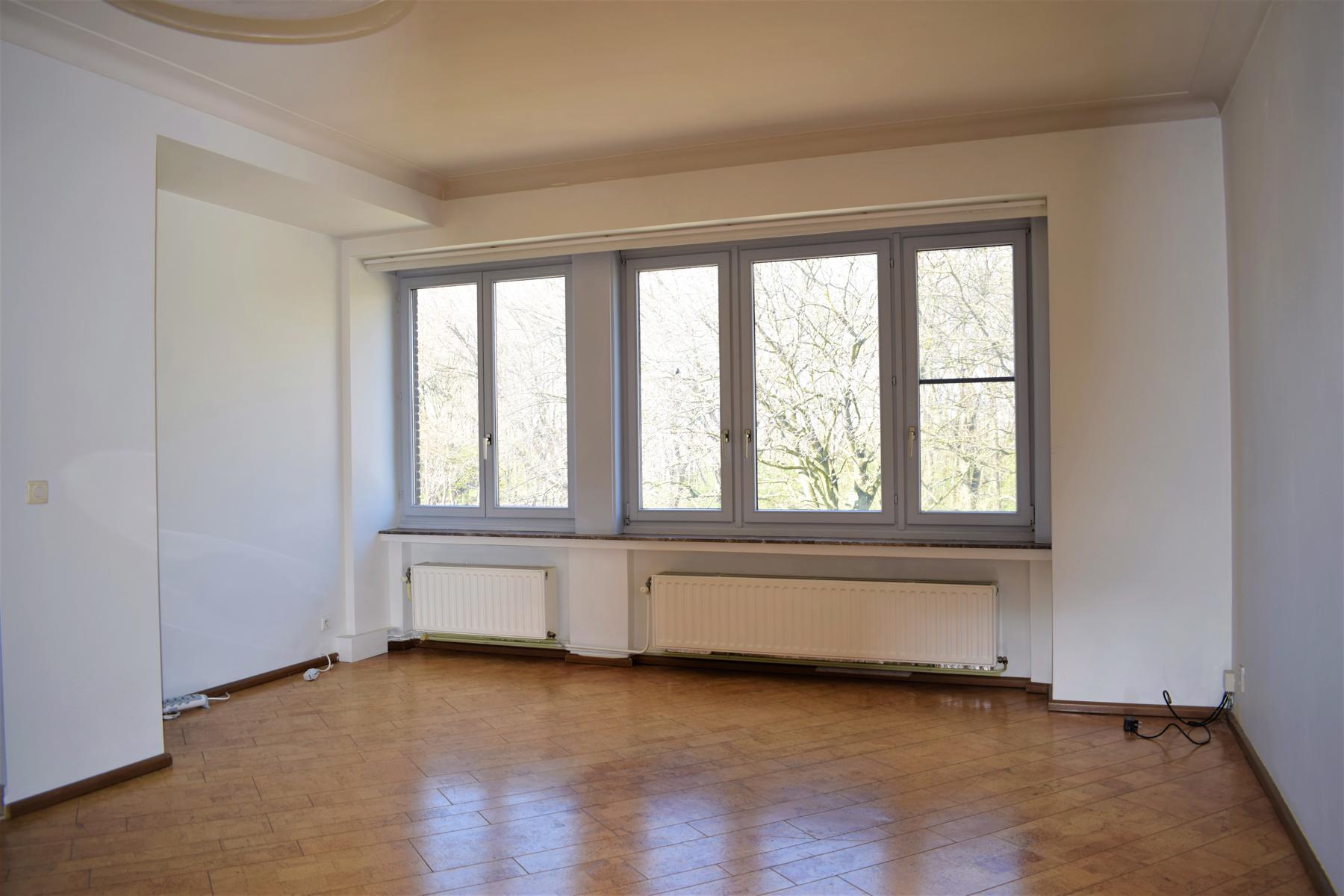 APPARTEMENT MET 2 SLAAPKAMERS NABIJ PULHOF IN HET GROEN  - foto 2
