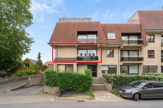 In the Goffinlaan, on the corner with the Strandlaan in Sint-Idesbald (Koksijde), you will find this 2-bedroom apartment for sale. Located in the center and within walking distance of the sea. Possibility to purchase a garage in the same building. Looking for real estate in Sint-Idesbald (Koksijde)? Be sure to read on.LAYOUT:&gt; First floor:- entrance hall; - spacious living space with adjoining terrace; - kitchen with stove, hood, refrigerator, oven and double sink;- 2 bedrooms, 1 with a terrace;- bathroom with double sink with washbasin and shower bath;- separate toilet;- storage room with washing machine connection.&gt; The basement includes a private cellar shed and a communal bicycle shed.&gt; Possibility to purchase a garage in the same building!GENERAL:- natural gas central heating (renewed condensing boiler)- favourable EPC B (112 kWh/ (m² year))- The apartment is currently rented out on an annual basis, so it is also interesting for investment!