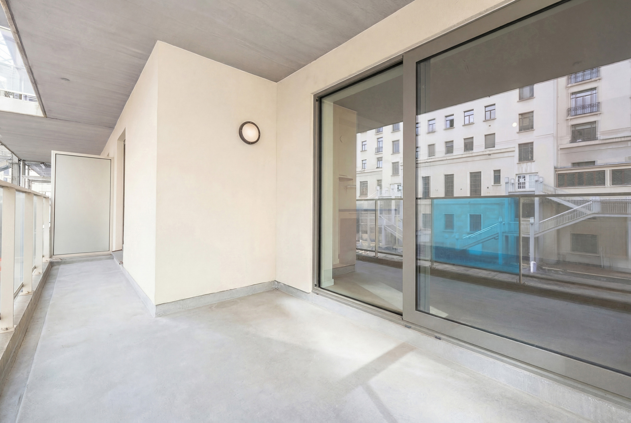 Stijlvol wonen met terras in de Europese wijk - foto 2