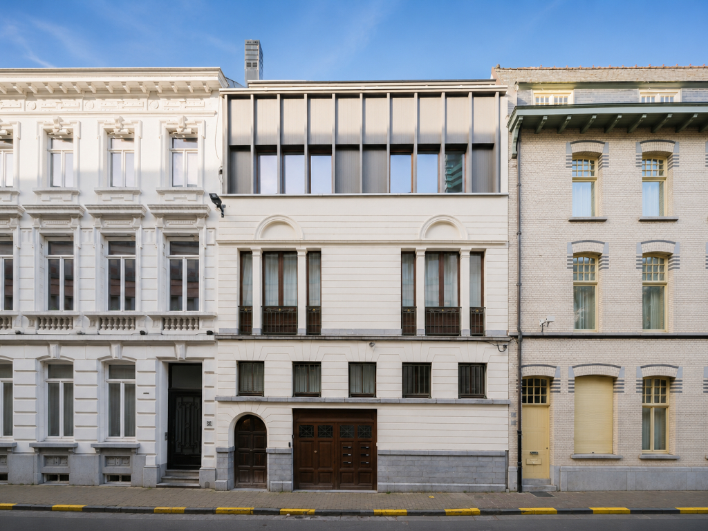 Architecturaal 2-slaapkamerappartement met zonnig terras in het historische stadscentrum van Gent. - foto 4