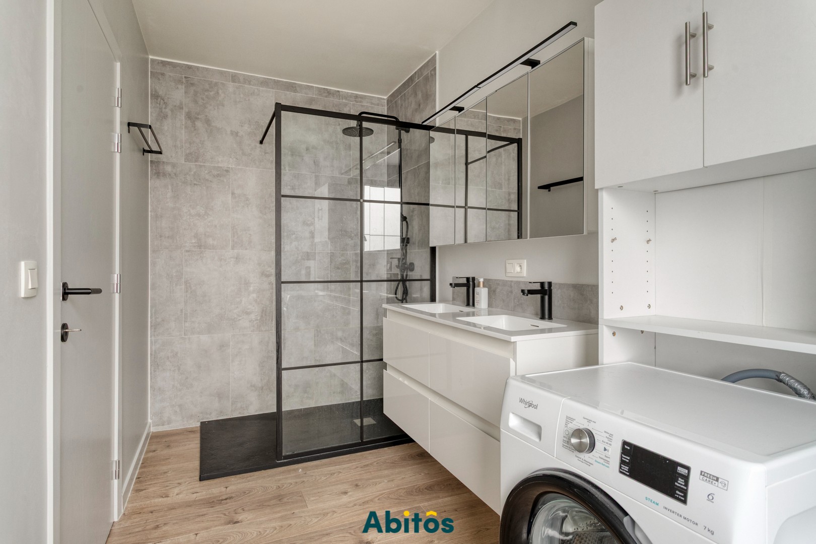 Instapklare woning met tuin op toplocatie in Mariakerke - foto 4