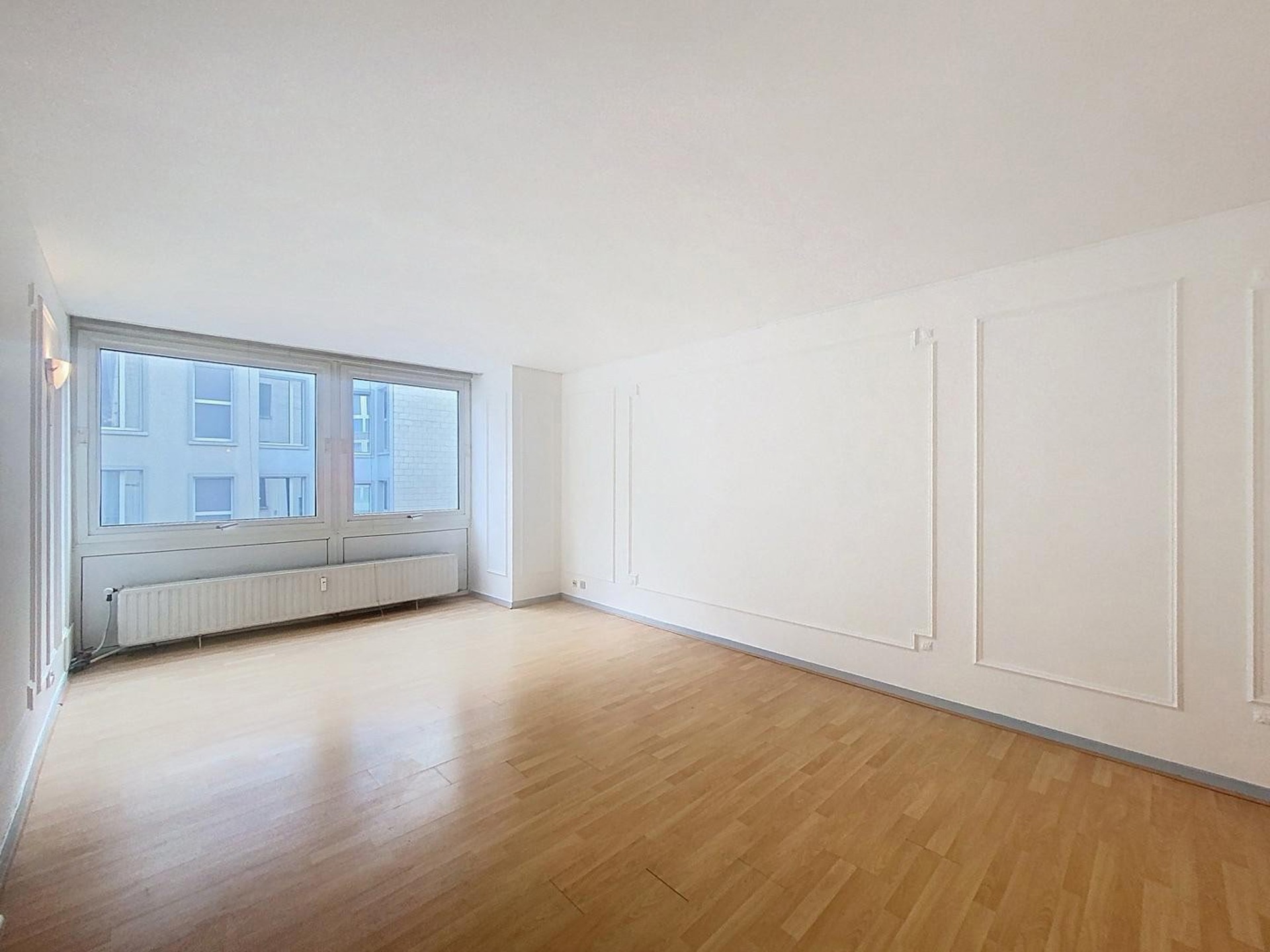 Apartment for rent in Sint-Gillis - photo 1