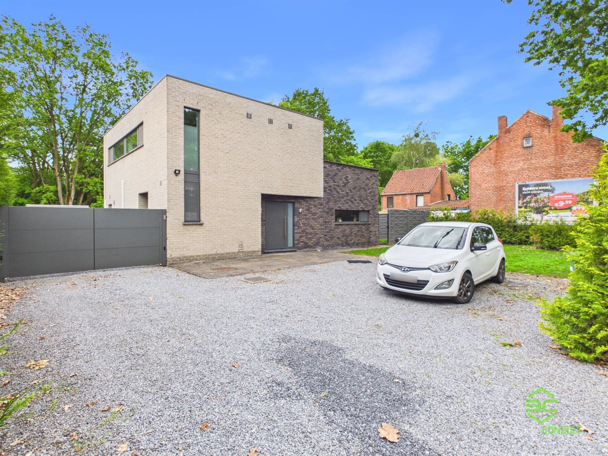 House - photo 2