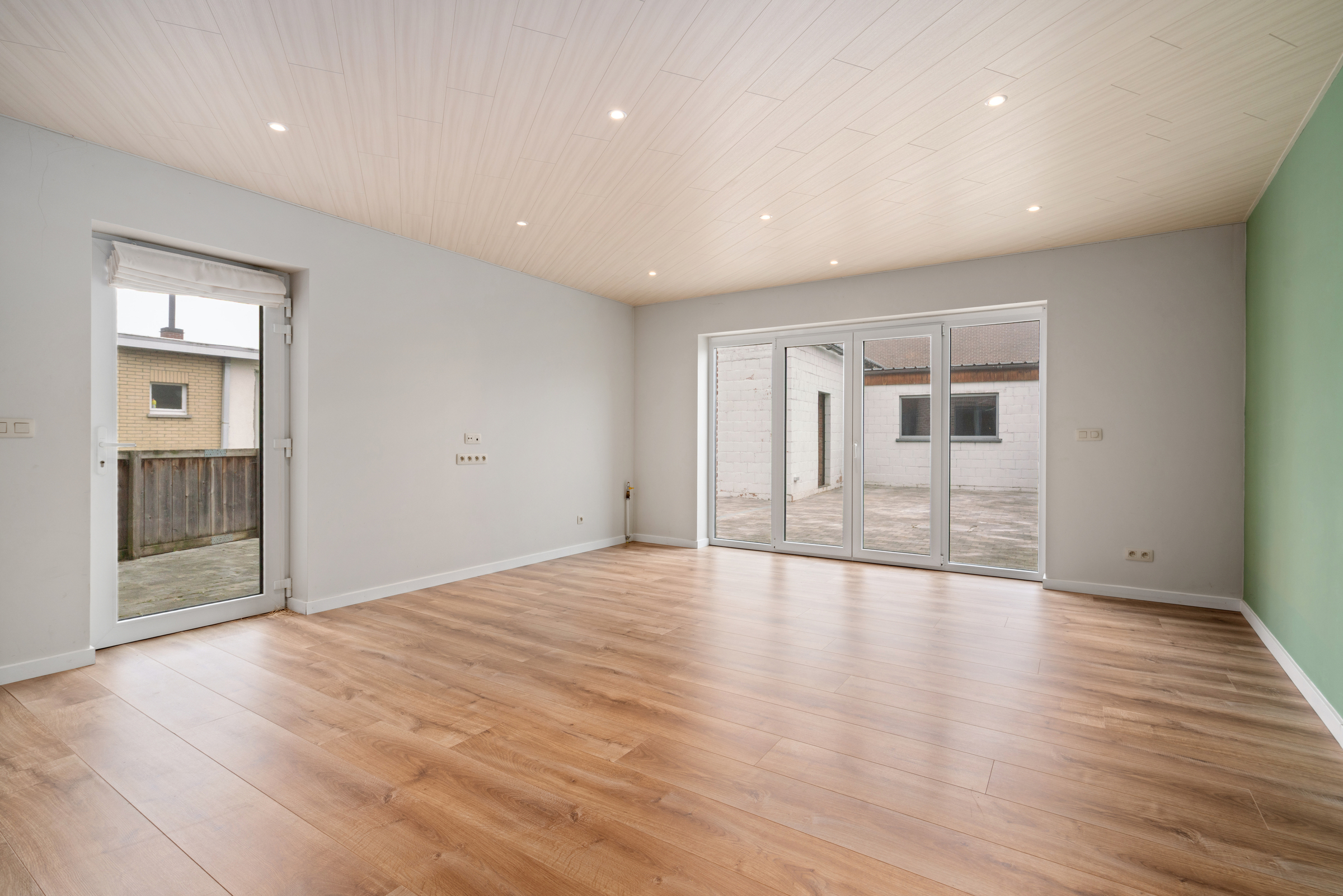 Leuke instapklare woning met polyvalente ruimte in Kastel! - foto 1