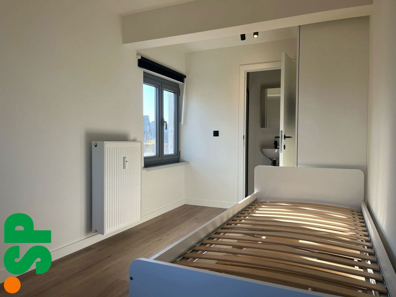 Bemeubelde studentenkamer in centrum Geel. - foto 2