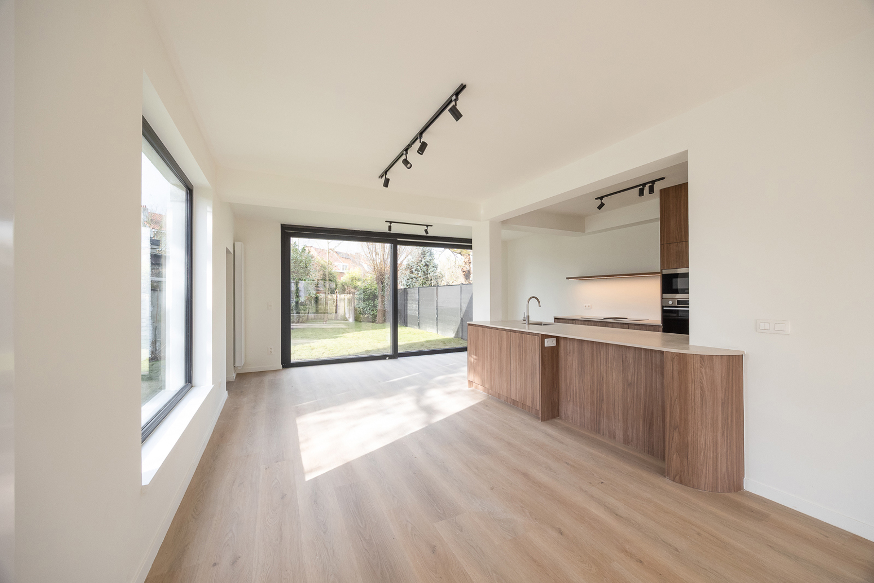 Twee volledig gerenoveerde HOB'en in groene omgeving - foto 5