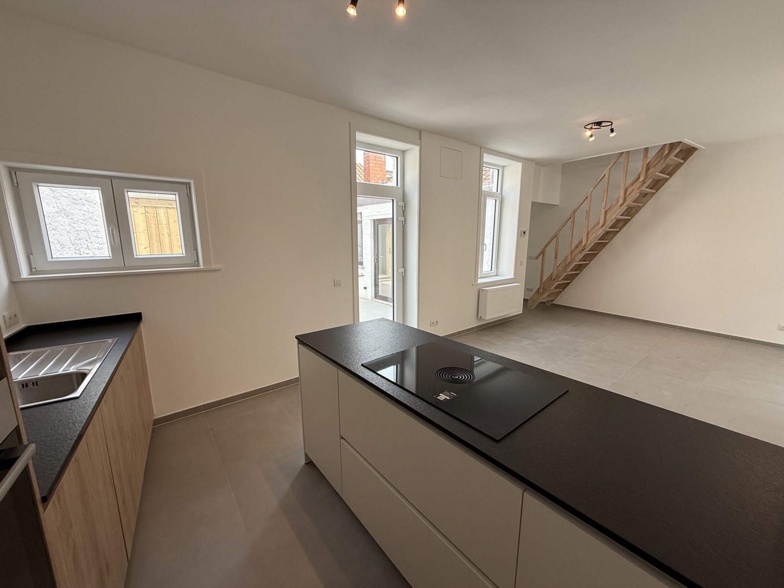 Statige stadswoning in Sint-Gillis kwartier nabij ‘Lange Rei’ - foto 5