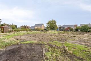 TE KOOP: Bouwgrond van 5a59ca voor halfopen bebouwing te Paal! Deze bouwgrond voor halfopen bebouwing is gunstig gelegen in de Meelbergstraat te...