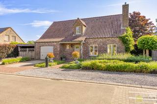 IDEALIS VASTGOED – RUIME EN PERFECT ONDERHOUDEN EENGEZINSWONING OP RUSTIGE LOCATIE MET PRACHTIG AANGELEGDE TUIN (6A60CA) NABIJ CENTRUM PELT –...