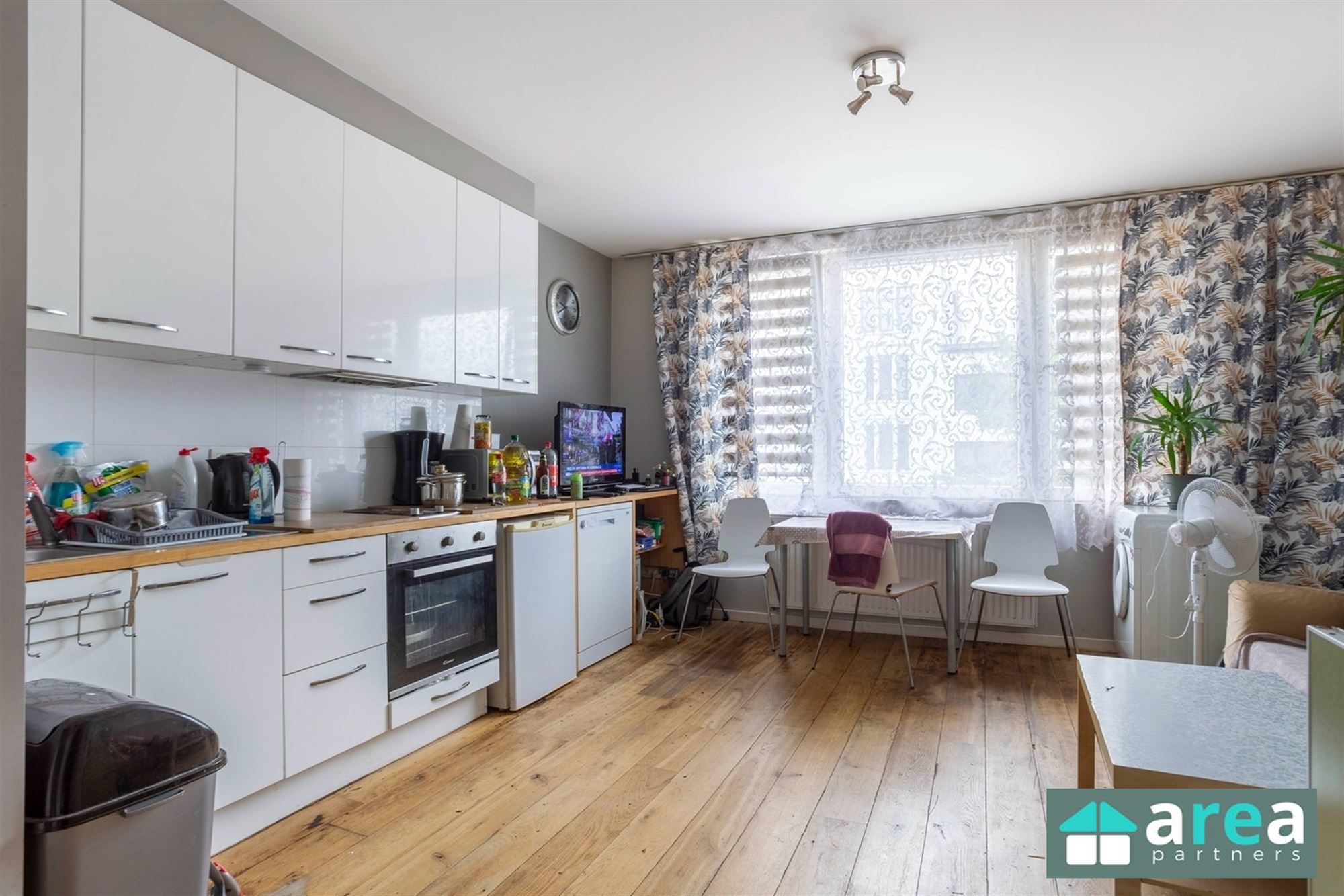 Commercial for sale in Deurne with 3 bedrooms - photo 2