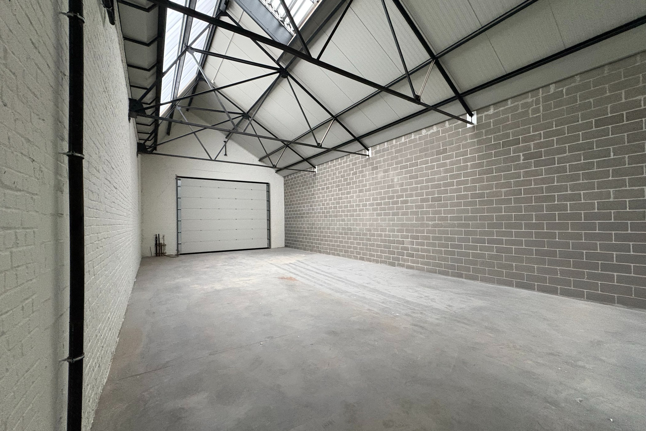 Magazijn 196m² te huur In Kalken - photo 3