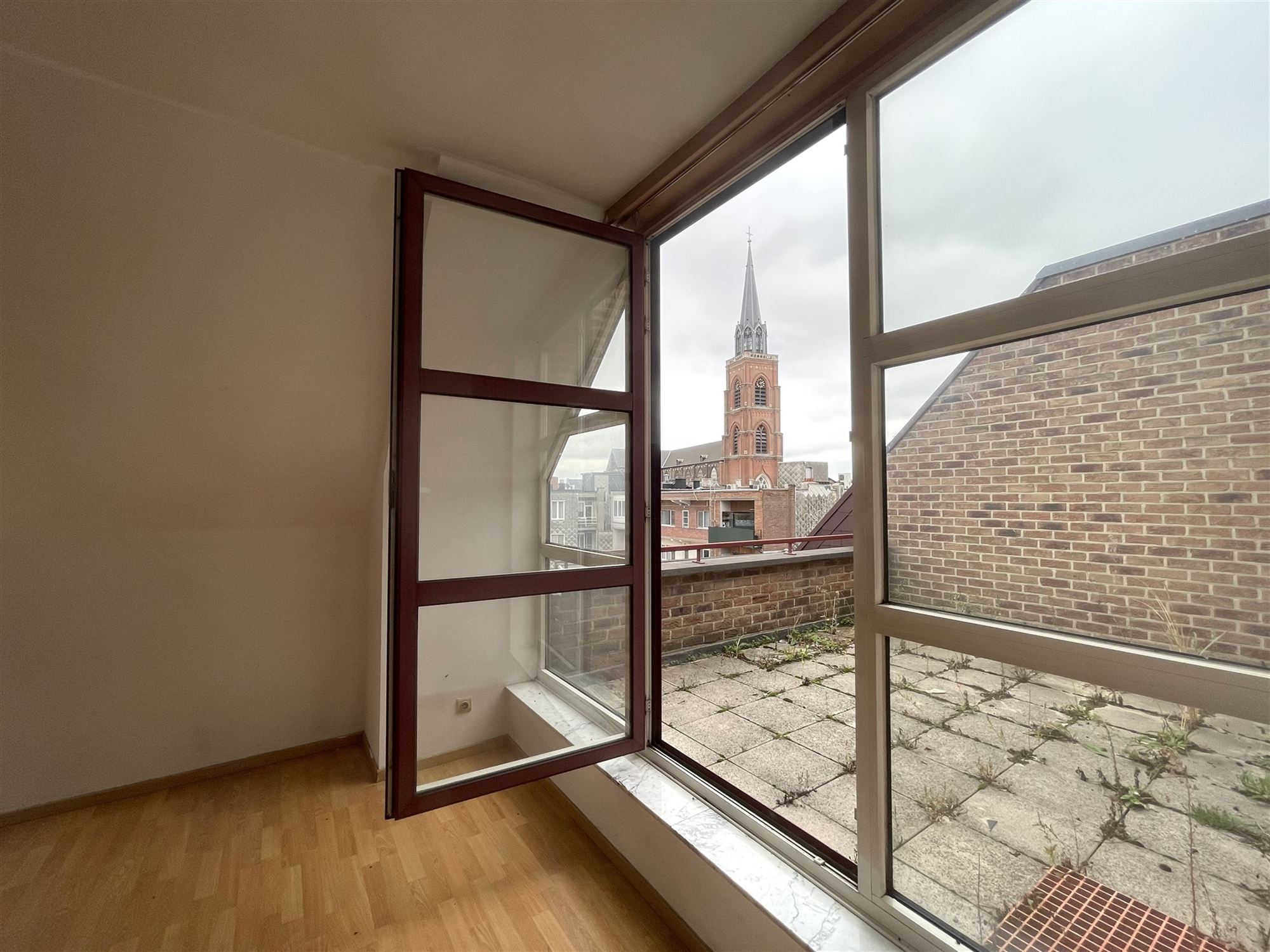Ruime penthouse met 2 terrassen en prachtig zicht op de kerktoren van Boom  - foto 5