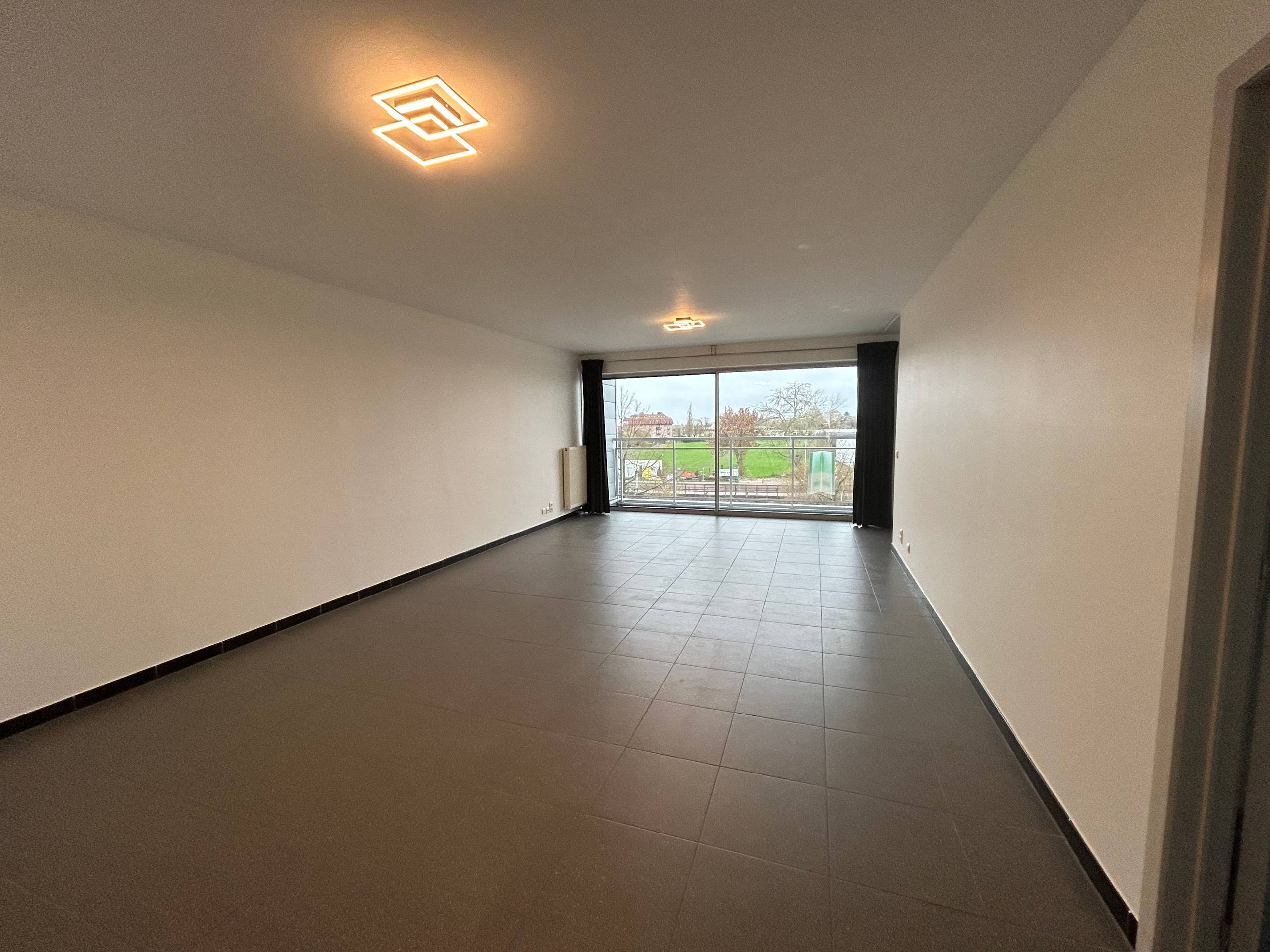 Apartment for rent in Diksmuide with 3 bedrooms - photo 3