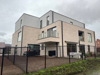 Stijlvol nieuwbouw BEN appartement op de 1ste verdieping in Tielt-Winge.Dit appartement heeft volgende indeling: inkom, toilet, open leefruimte met...