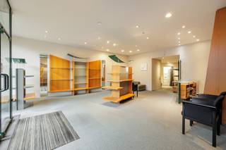 Werken en wonen onder 1 dak, dan begint elke werkdag met thuiskomen! Charmant te renoveren handelspand met tuin in centrum van Retie. Epc 956...