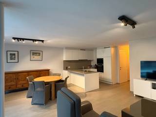 Dit recent appartement gelegen in Sint-Idesbald bevindt zich in het centrum van Sint-Idesbald en op wandelafstand van bakkers, slagers, winkels en...