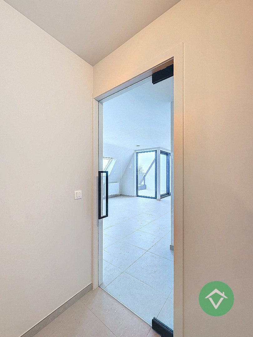 Uniek nieuwbouw appartement met 2 slaapkamers en veel zonlicht te Eernegem - foto 5