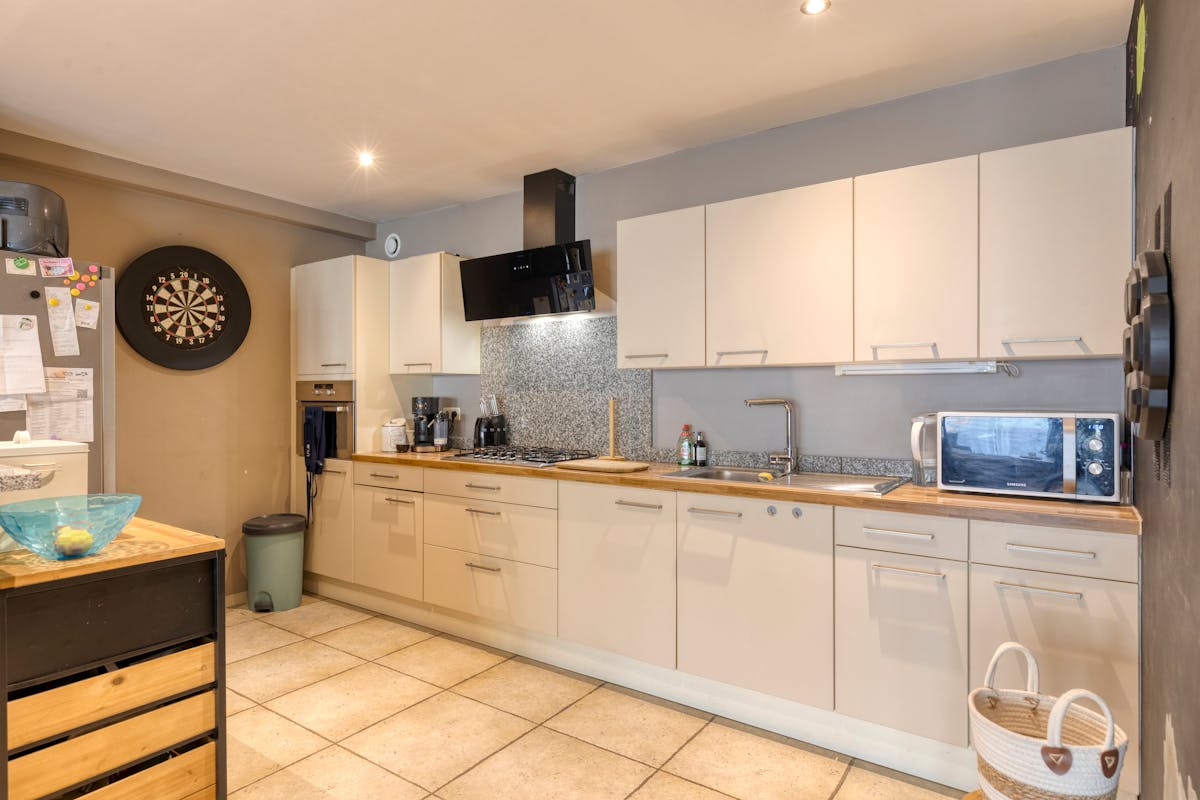 Spacieux appartement au rez-de-chaussée avec 2 chambres, Sint-Kruis - photo 5