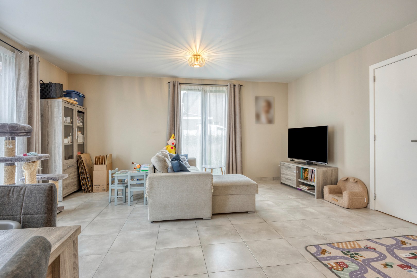Recent (2023) gelijkvloers hoekappartement met 2 slpks en autostaanplaats te OLV Olen ! - foto 4