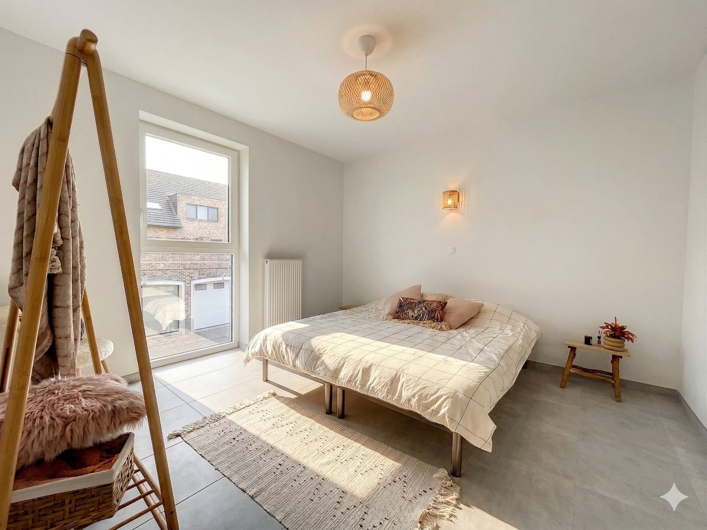 Opbrengsteigendom bestaande uit 3 appartementen met bijhorende garages/parkeerplaats - foto 4